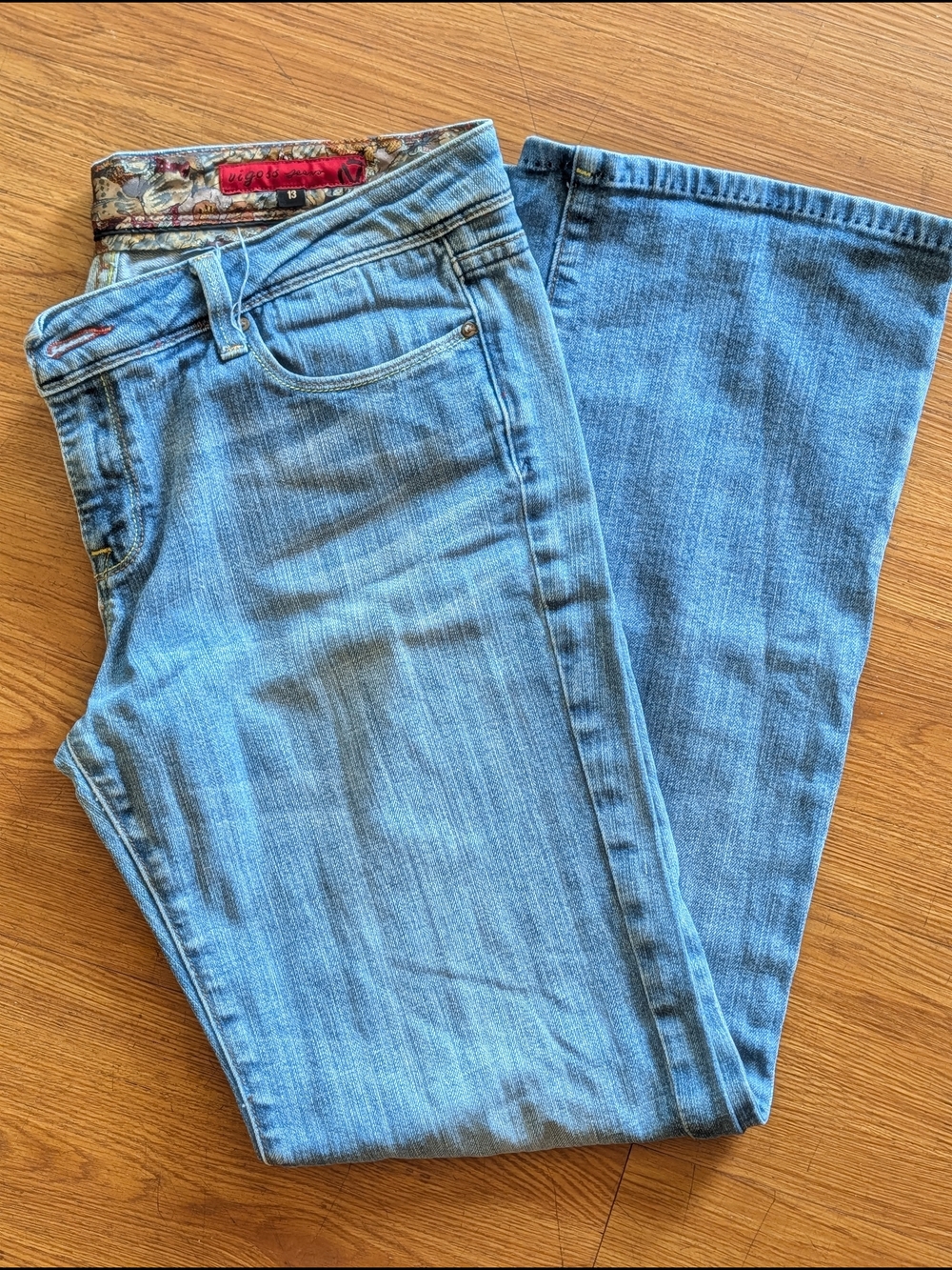Vigoss Women's Light Wash Bootcut Jeans